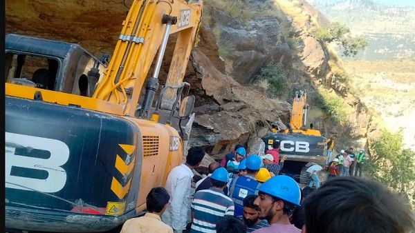 जम्मू कश्मीर के किश्तवाड़ में हाइड्रोपॉवर प्लांट में लैंड स्लाइड, 4 की मौत, 6 घायल