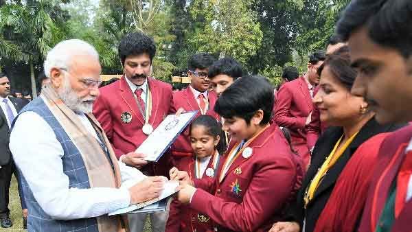 आपका बच्चा है टैलेंटेड तो भर दीजिए यह फॉर्म, प्रधानमंत्री करेंगे सम्मानित और देंगे एक लाख का इनाम