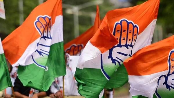 मोदी युग के समाप्त होने की प्रतीक्षा में वंशवादी राजनीतिज्ञ