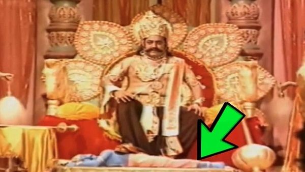Vijayadashami 2022: कौन है रावण के पैरों के नीचे लेटा ये आदमी, काफी दिलचस्प है यह पौराणिक कथा 