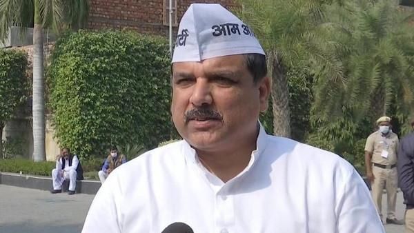 UP News: 'यूपी निकाय चुनाव में झाड़ू करेगी भ्रष्टाचार की सफाई', आगरा में बोले राज्यसभा सांसद संजय सिंह