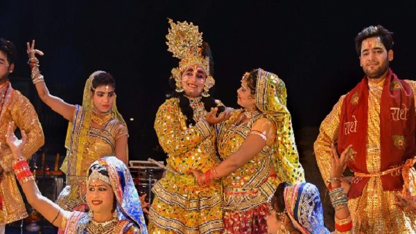Sharad Purnima 2022: क्यों मनाते हैं शरद पूर्णिमा? क्या है पूजा विधि? क्या है इसका महत्व?