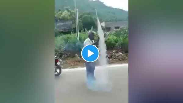 Cheapest Rocket Launch : 20 सेकेंड में 11 रॉकेट ! 4 साल पुरानी वीडियो, IFS अधिकारी बोले- NASA संस्थापक भारतीय