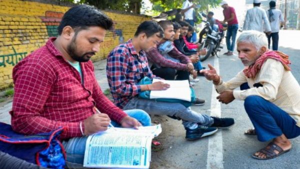 UPSSSC PET 2022: पीईटी परीक्षा में कैंडिडेट से हुई अगर ये गलती तो हो सकता है सभी परीक्षाओं से डिबार