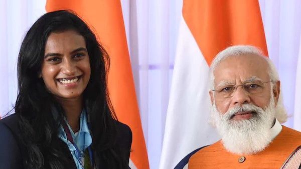 Morbi: पुल हादसे ने फिर हरे कर दिए 43 साल पुराने जख्म, पीएम मोदी ने पीवी सिंधू को सुनाई थी आंखो-देखी