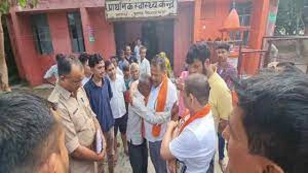 Siddharthnagar News: बाढ़ पीड़ितों ने विवाह घर में ली थी शरण,पिलर गिरने से तीन की मौत