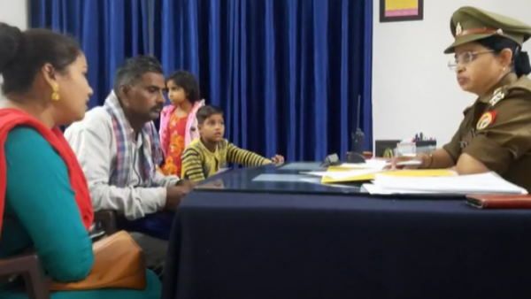 यूपी पुलिस की यह लेडी सिंघम बचाती हैं परिवारों को टूटने से, अब तक हज़ारों रिश्तों को दे चुकी हैं दूसरा जन्म