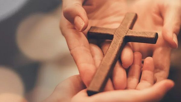आखिर क्या है All Saints Day, पवित्र आत्माओं से जुड़ा है राज