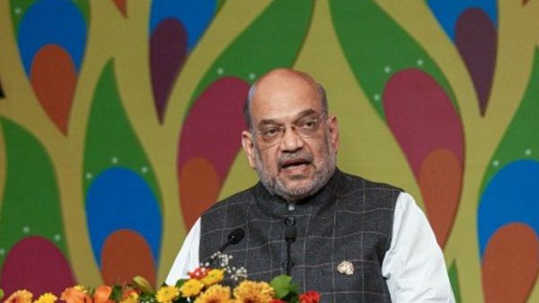 अमित शाह का '2002 में सबक सिखा दिया' बयान पहुंचा चुनाव आयोग, पूर्व IAS अधिकारी ने दर्ज कराई शिकायत