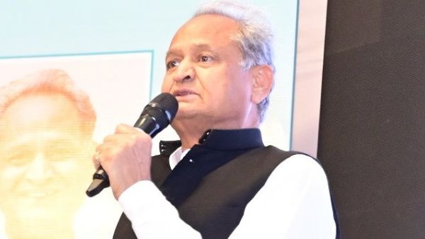 Rajasthan : 36 हजार 178 NHM संविदाकर्मियों को गहलोत सरकार ने किया नियमित, जानिए अब कितना मिलेगा वेतन?