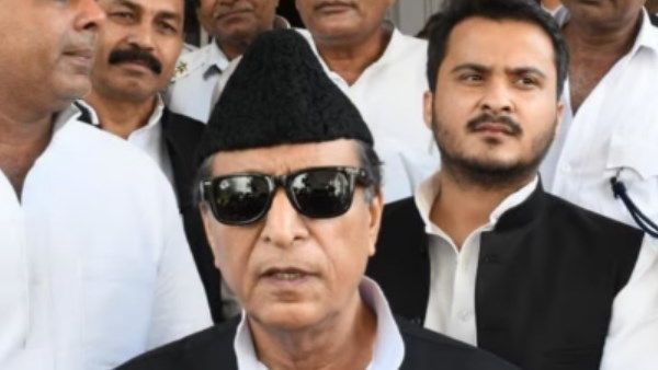 आजम खान को हेट स्पीच मामले में कोर्ट से झटका, स्टे एप्लीकेशन खारिज