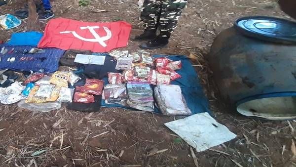 Balaghat News: बालाघाट लांजी के जंगल में नक्सलियों का ठिकाना पता चला, बड़ी मात्रा में विस्फोटक सामग्री बरामद