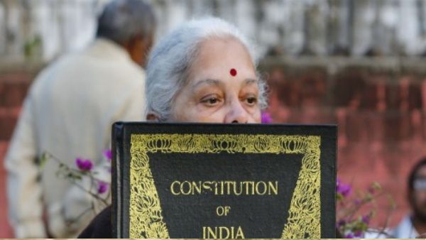 Constitution day 2022: संविधान दिवस 26 नवंबर को क्‍यों मनाते हैं, जानें रोचक बातें
