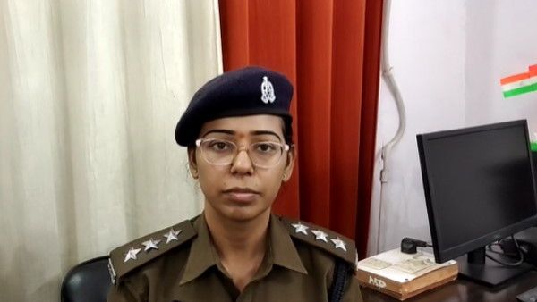 up news : बाँदा में अराजक तत्वों ने क्रूरता की सारी हदें की पार, गाय के जबड़े में फोड़ा बम, हुई मौत