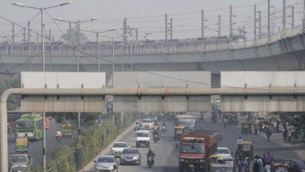 दिल्‍ली में लगातार तीसरे दर्ज की गई ''खराब