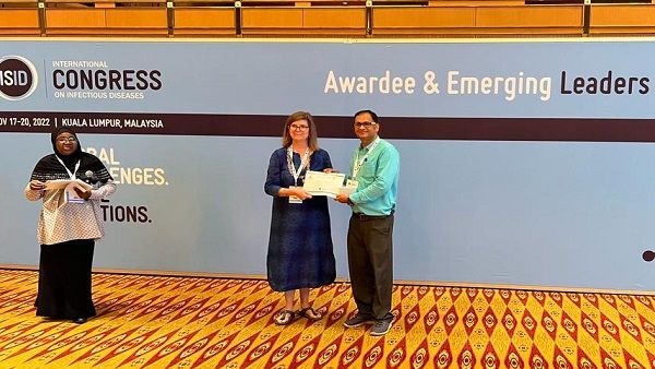 BMC के डॉ. सुमित रावत अंतरराष्ट्रीय बिल एंड मेलिंडा गेट्स अवॉर्ड से सम्मानित