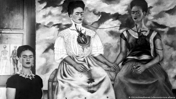 कला जगत में धीरे धीरे आती महिला क्रांति