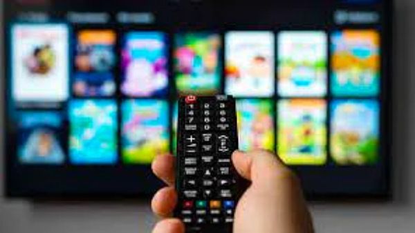 TV चैनलों के अपलिंकिंग-डाउनलिंकिंग के लिए सरकार ने नई गाइडलाइन को दी मंजूरी