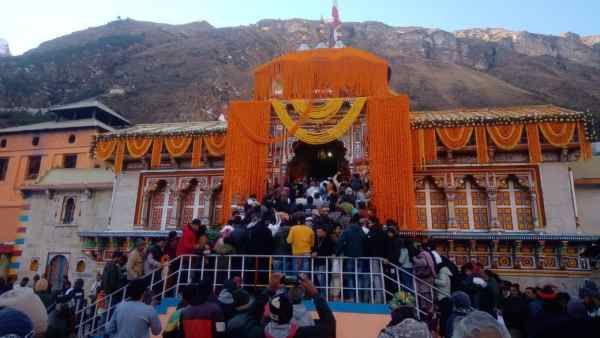 Badrinath Dham के कपाट आज बंद होंगे, यहां जानिए मंदिर दर्शन से जुड़ी अहम बातें