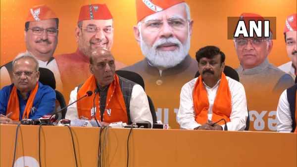 पीएम मोदी पर टिप्पणी : खड़गे पर भड़के रक्षा मंत्री राजनाथ, कहा- पूरी कांग्रेस की मानसिकता पता चलती है