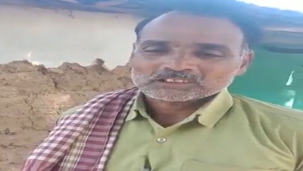 Guna news: गैंगरेप के आरोपी के पिता ने खुद ही तोड़ा अपना मकान, बेटे की करतूत से हैं शर्मिंदा