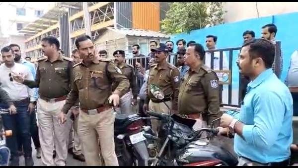 Gwalior news: दिन दहाड़े तमंचाधारी बदमाशों ने लूट लिए 1 करोड़ 20 लाख रुपए