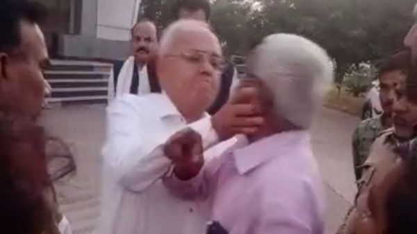 Gwalior news: RTO ने मुंह पकड़कर यूनियन नेता को दिया धक्का, पुलिस में हुई शिकायत