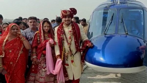 Jhunjhunu में पिता की आखिरी इच्‍छा पूरी करने के लिए दूल्‍हा बेटा हेलिकॉप्‍टर में बैठाकर Alwar से लाया दुल्‍हन