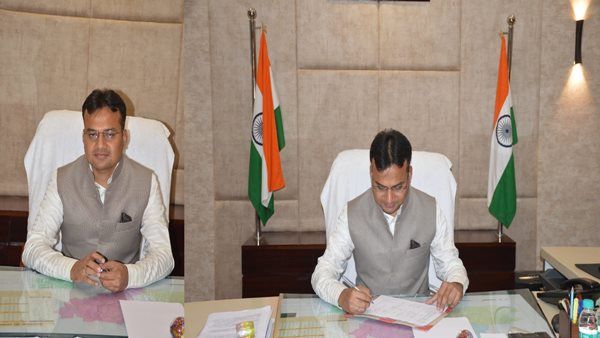 Jabalpur News: चुनावी चुनौतियों के बीच नवागत कलेक्टर सौरव सुमन ने जबलपुर की संभाली कमान