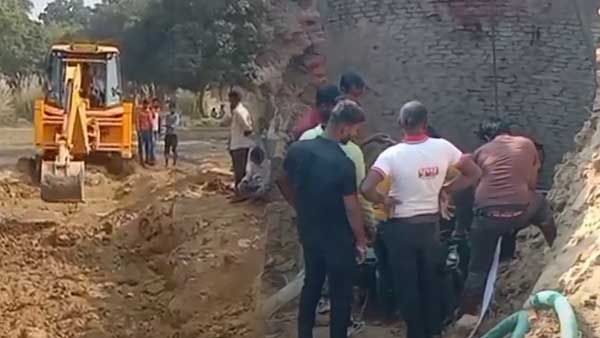 जौनपुर में ट्रैक्टर समेत कुएं में समा गया चालक, जरा सी चूक बनी जानलेवा, रेस्क्यू ऑपरेशन जारी