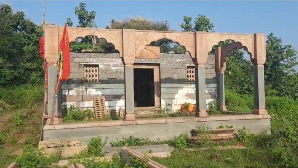 दुनिया का इकलौता मंदिर, जहां माता अंजनी हैं न्यायाधीश, लगती है देवताओं की कचहरी