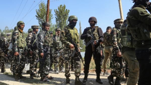 जम्मू कश्मीर: शोपियां मुठभेड़ में मारे गए 3 आतंकी, 1 शामिल था कश्मीरी पंडित कृष्ण भट की हत्या में