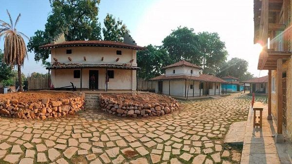 Khajuraho: किताबों से निकलकर साकार हो गई जनजातियों की बस्ती, दुनिया होगी रूबरू