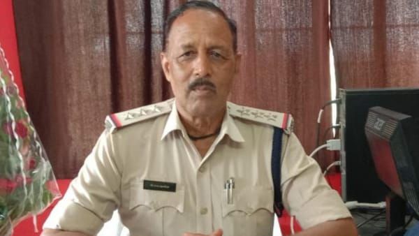 Shahdol news : 16 हजार रुपये की रिश्वत लेते थाना प्रभारी रंगे हाथ गिरफ्तार,SC/ST एक्ट में फंसाने की दी थी धमकी