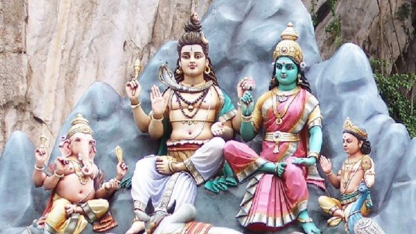 Parvati ji Ki Aarti: यहां पढे़ं मां पार्वती की आरती, जानें महत्व