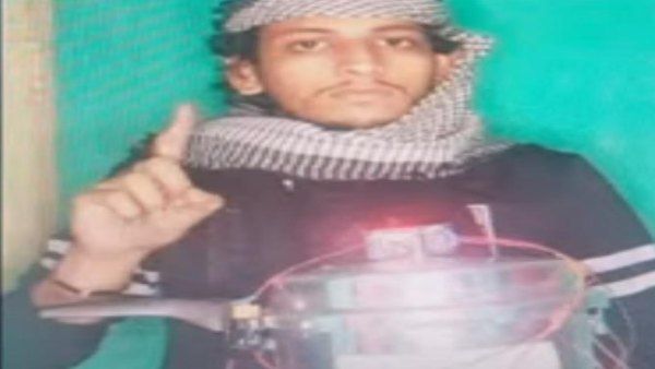 Mangaluru Blast: मंगलुरु कुकर बम ब्लास्ट के आरोपी की तस्वीर आई सामने, ISIS-शैली में दिया था पोज