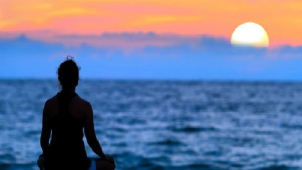 Chanting Mantra Benefits: मंत्र की सिद्धि क्यों नहीं होती? क्या है मंत्र जपने का सही तरीका?