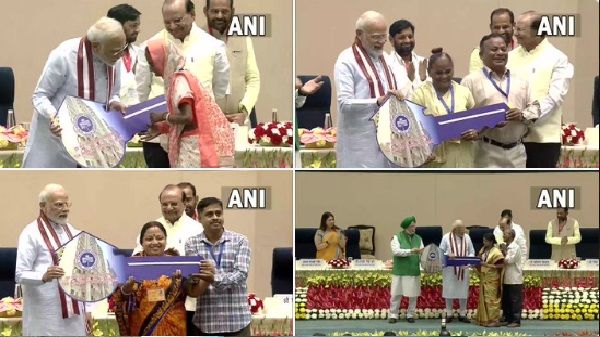 PM मोदी ने कालकाजी में किया EWS फ्लैटों का उद्घाटन, झुग्गीवासियों को सौंपी घरों की चाबियां