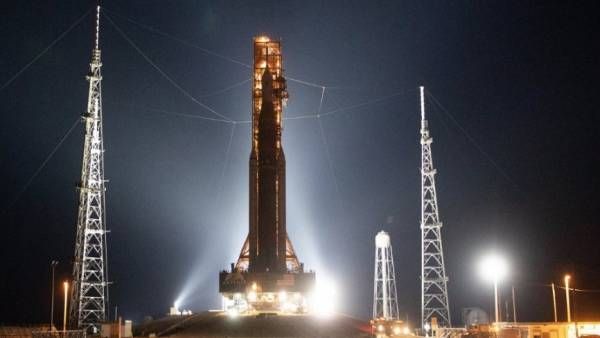 मिशन मून पर निकला NASA का आर्टेमिस-1, चंद्रमा की यात्रा पर भेजने का तीसरा प्रयास सफल रहा