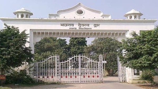Lucknow University के छात्रों के लिए है बड़ी खबर, जानिए VC Care Fund से कैसे उठा सकते हैं लाभ
