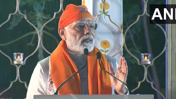 गुरु पर्व पर पीएम मोदी ने दी बधाई, बोले- गुरुवाणी से जो मार्गदर्शन मिला वो विकसित भारत की दृष्टि है