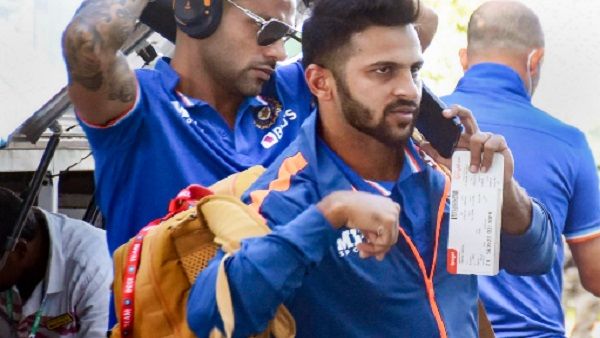IPL नीलामी से पहले KKR ने शार्दुल ठाकुर को दिल्ली कैपिटल्स से किया ट्रेड