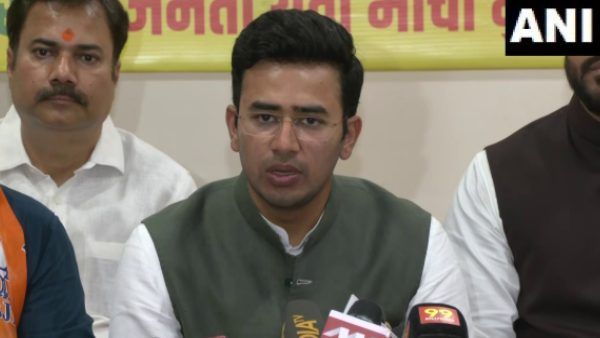 तेजस्वी सूर्या ने शिवसेना के उद्धव गुट को बताया 'वसूली सेना', कहा- ये हो गए अवसरवाद के शिकार