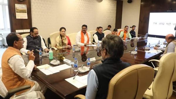 MP Latest News : अगस्त 2023 तक भरे जाएंगे 1 लाख 12 हजार पद, CM शिवराज ने मंत्रालय में की समीक्षा बैठक