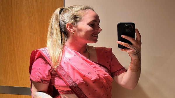 ऑस्ट्रेलियाई क्रिकेटर अमांडा वेलिंग्टन ने पिंक साड़ी में ढहाया कहर, इंटरनेट पर लोगों को दिवाना बना रही है फोटो