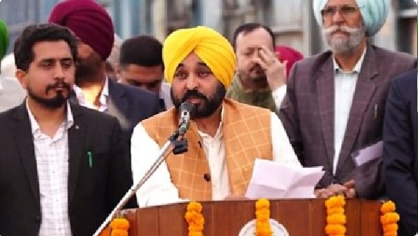 पंजाब: ड्यूटी में कोताही करने वालों के खिलाफ मान सरकार सख्त, 42 अधिकारियों-कर्मचारियों को कारण बताओ नोटिस