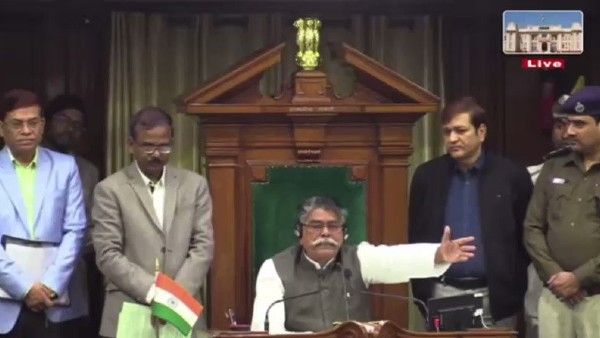 VIDEO: छपरा शराबकांड को लेकर बिहार विधानसभा में फिर हंगामा, सदस्यों ने उठाईं कुर्सियां