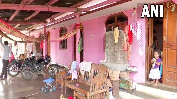 'कमाल का घर', दो राज्यों में बंटा ये अनोखा मकान, 4 कमरे तेलंगाना में और 4 कमरे महाराष्ट्र में