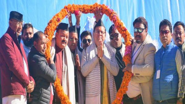 मुनस्यारी महोत्सव 2022 में CM Dhami ने की कई घोषणाएं, मुनस्यारी क्षेत्र के विकास को लेकर की ये बात