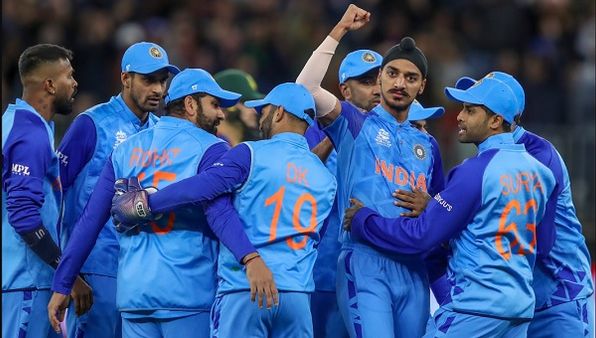 'उसने एक ही मैच फिनिश किया, वो भी चार साल पहले', इस खिलाड़ी को सपोर्ट करने पर टीम की हुई आलोचना